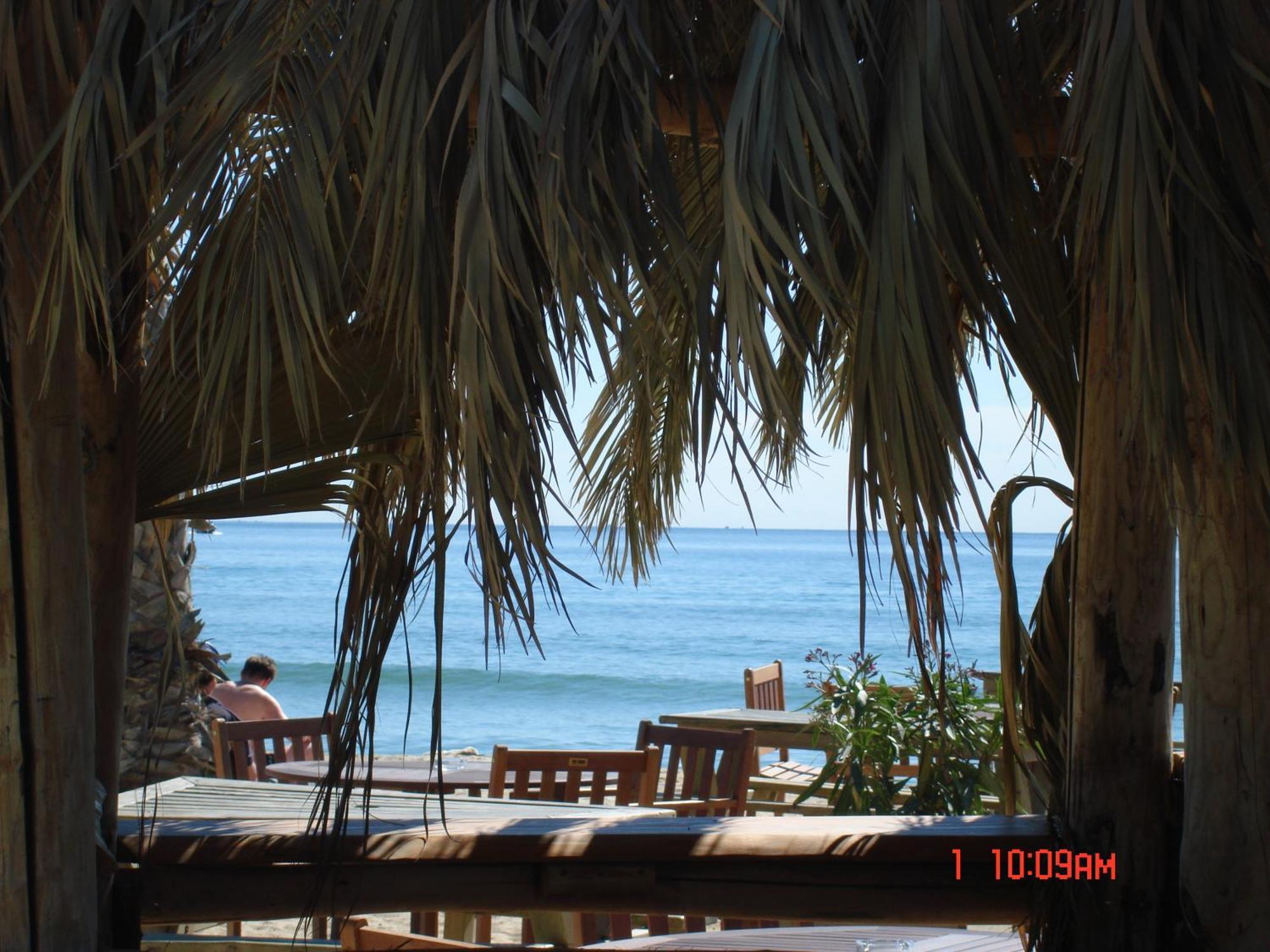 Vic's Land Holidays Grimaud