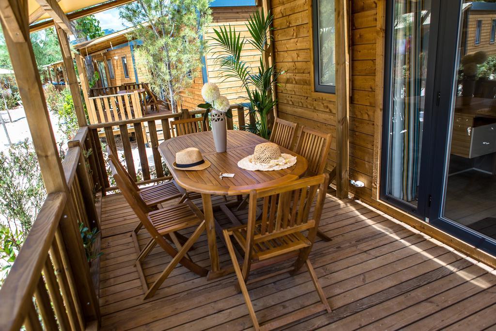 Camping Vic's Land Holidays